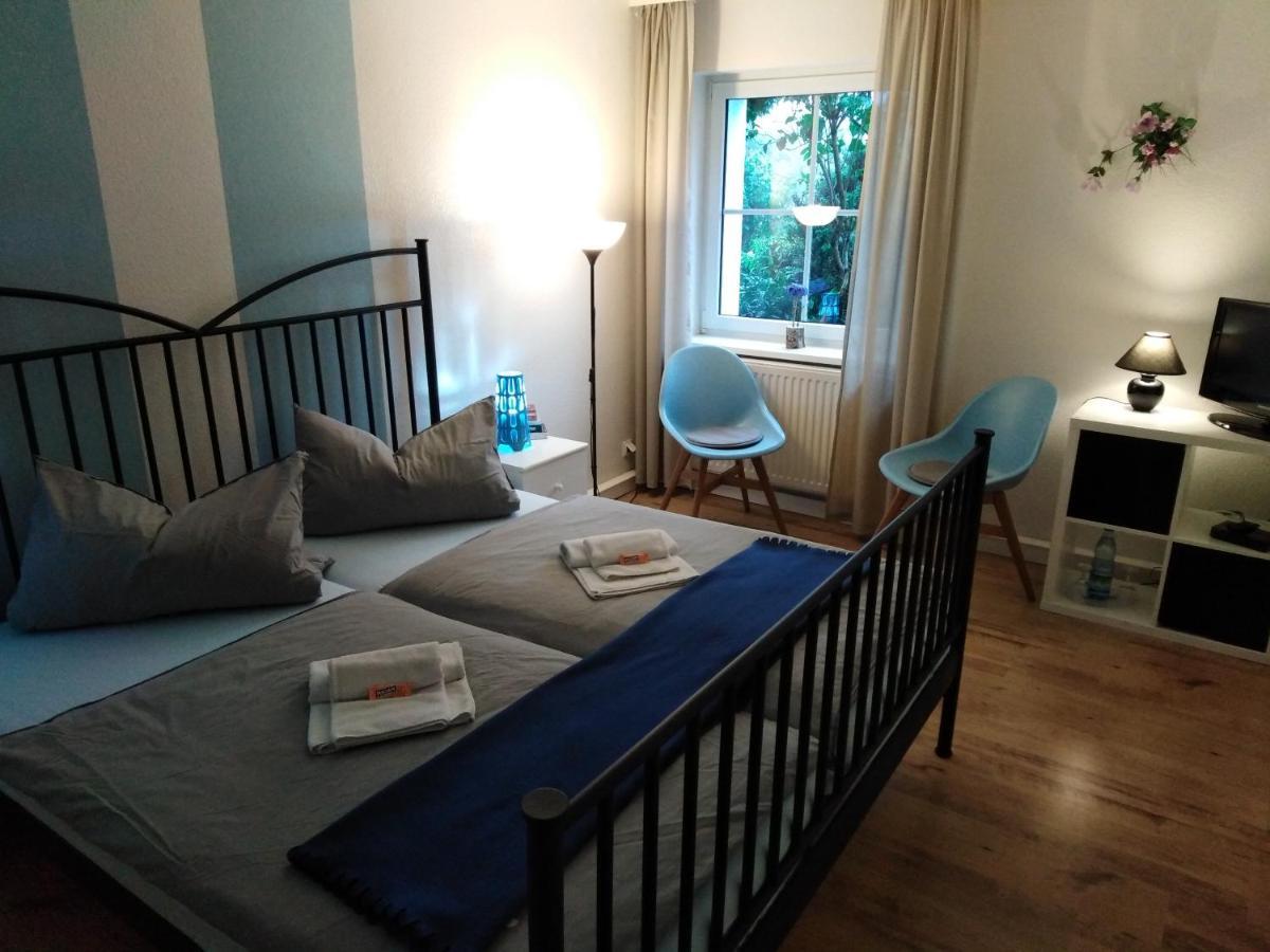 Landhaus Edelweiss Bed&Breakfast - Adults Only นอยสตาดท์ อัม เรนน์สไตก์ ภายนอก รูปภาพ