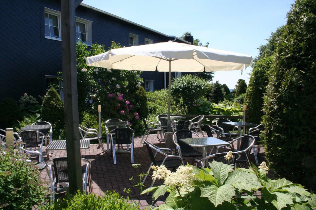 Landhaus Edelweiss Bed&Breakfast - Adults Only นอยสตาดท์ อัม เรนน์สไตก์ ภายนอก รูปภาพ