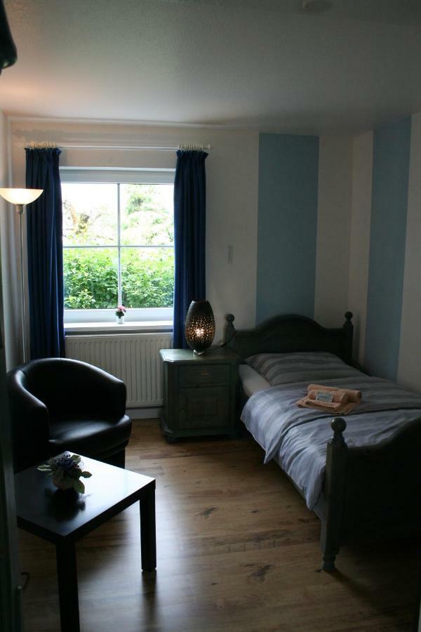 Landhaus Edelweiss Bed&Breakfast - Adults Only นอยสตาดท์ อัม เรนน์สไตก์ ภายนอก รูปภาพ