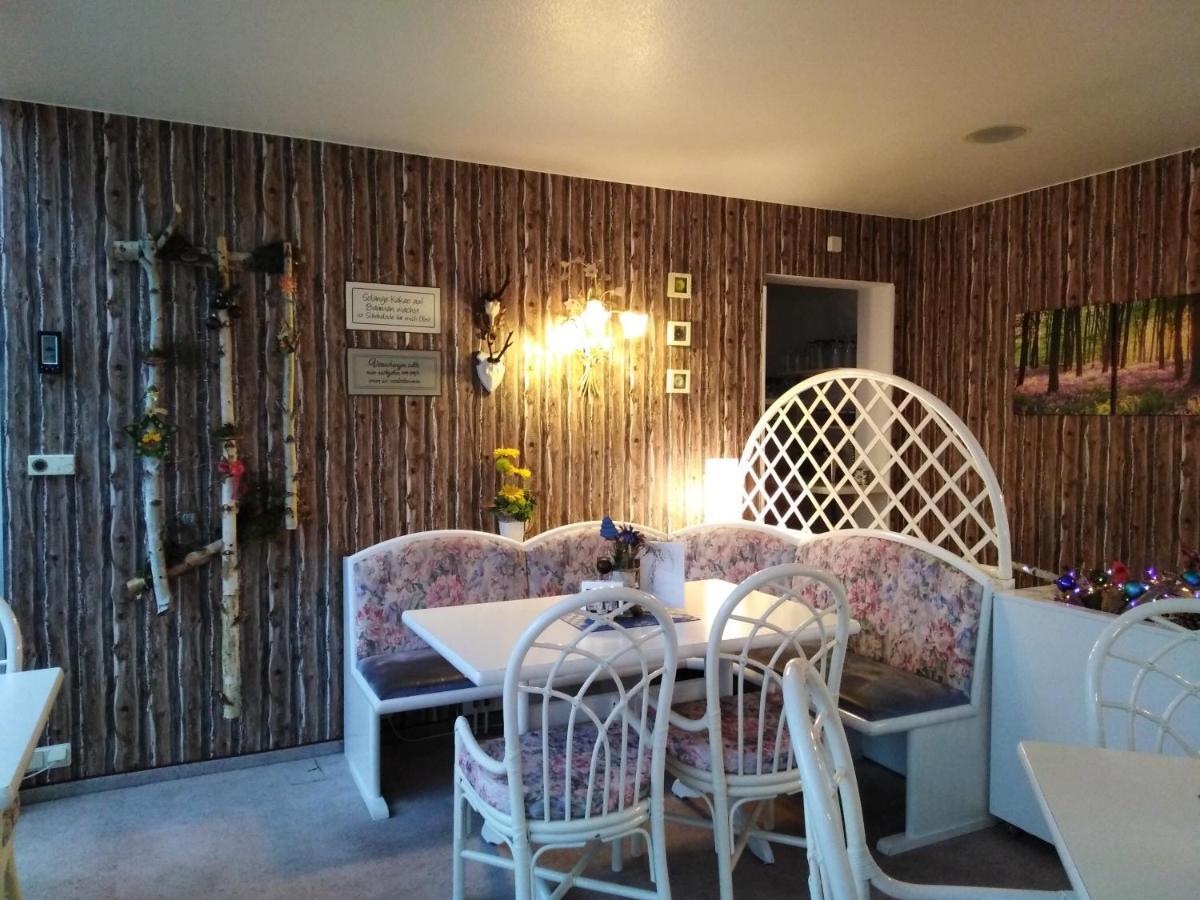 Landhaus Edelweiss Bed&Breakfast - Adults Only นอยสตาดท์ อัม เรนน์สไตก์ ภายนอก รูปภาพ